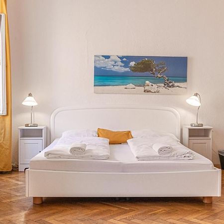 Apartmán Peerles 2Br Apt. Perfectly Situated&Well Connected Vídeň Exteriér fotografie