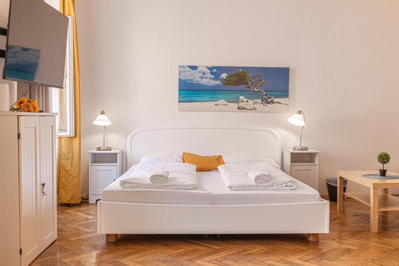 Apartmán Peerles 2Br Apt. Perfectly Situated&Well Connected Vídeň Exteriér fotografie